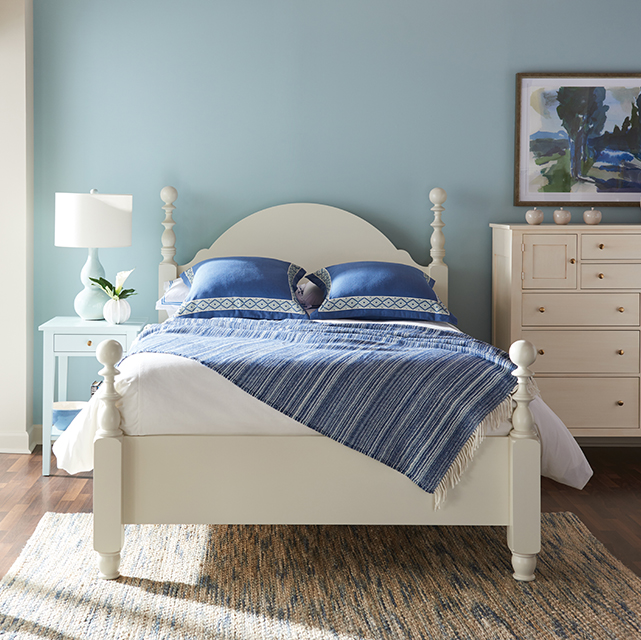 St. Lawrence Vineyard Bedroom
